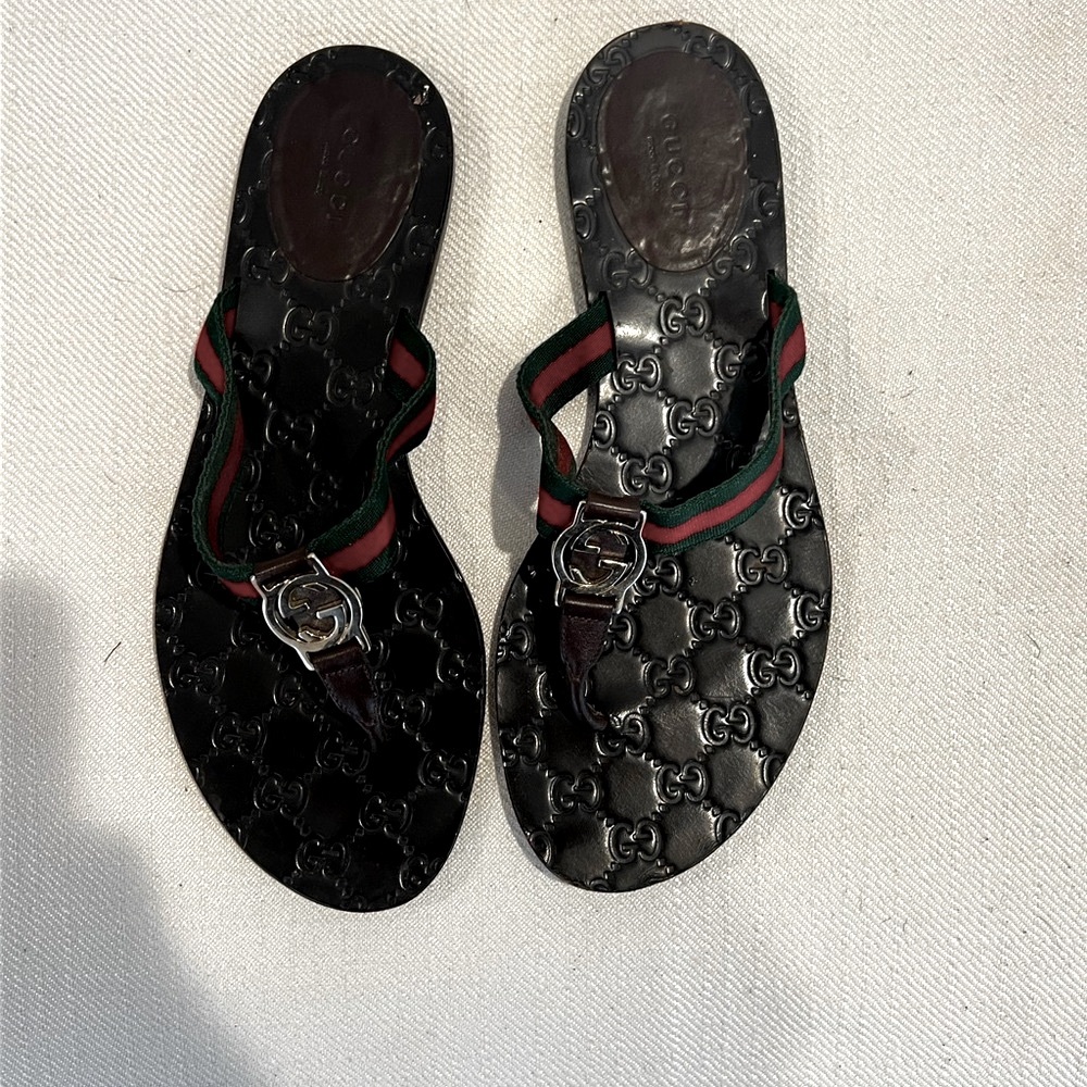 Gucci Black and Red Designer Sandals with Metallic Embellishment